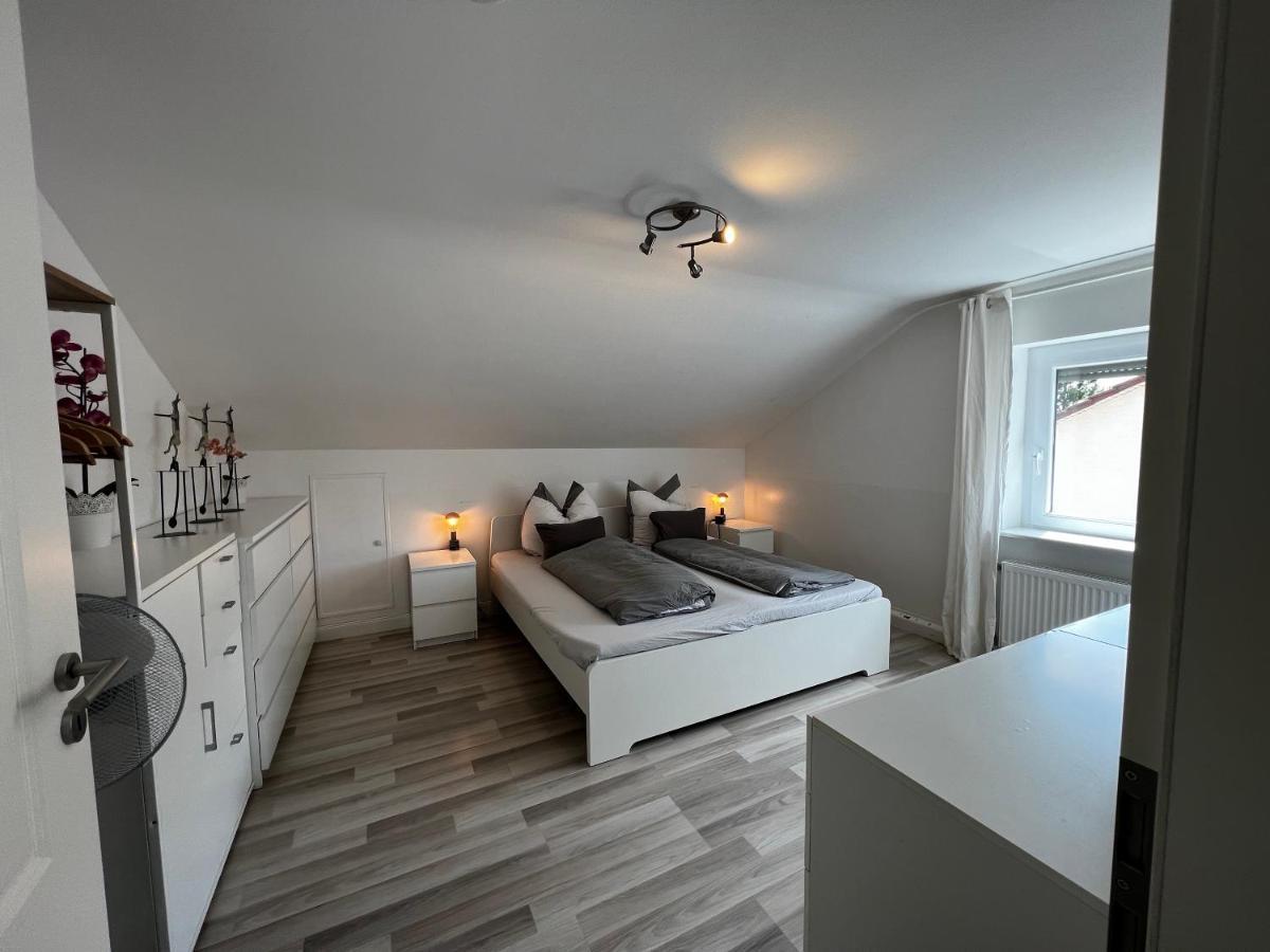 Ferienwohnung Schlueter Nußloch エクステリア 写真